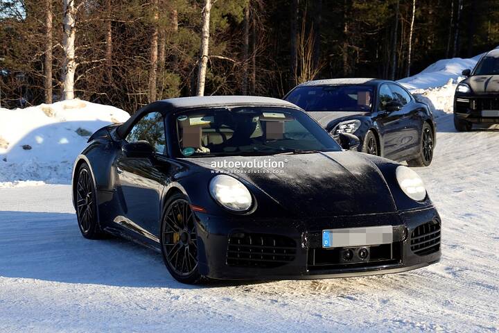 imgi_87_spy-photos-new-porsche-911-turbo-touring-shows-flush-automatically-extending-spoiler_16