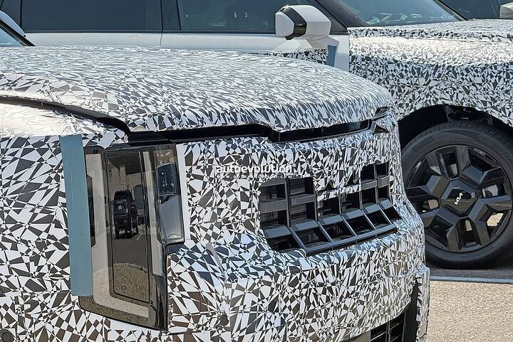imgi_45_2026-kia-telluride-spied-with-boxy-design-hybrid-powertrain-incoming_9