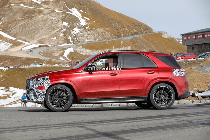 2023-mercedes-amg-gle-53-leaves-nothing-for-the-imagination-updates-are-imminent_9