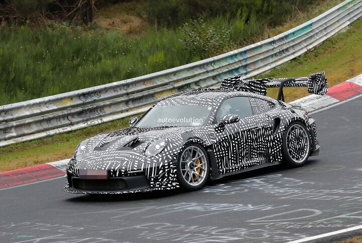 porsche-911-gt3-rs-mr-by-manthey-wants-to-be-crowned-the-new-king-of-the-ring_4