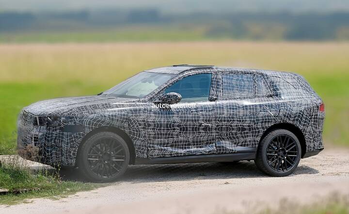 first-look-at-the-g65-bmw-x5-ix5-prototype-reveals-intriguing-design-details_2