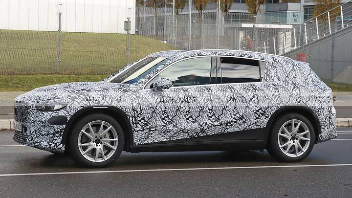 mercedes-gla-2026-fotos-espia-2024105481-1732711269_7