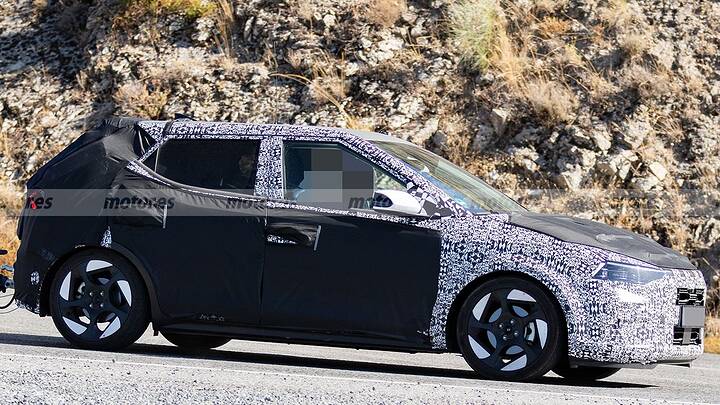 hyundai-i20-2027-fotos-pruebas-desarrollo-2025109921-1756979008_7