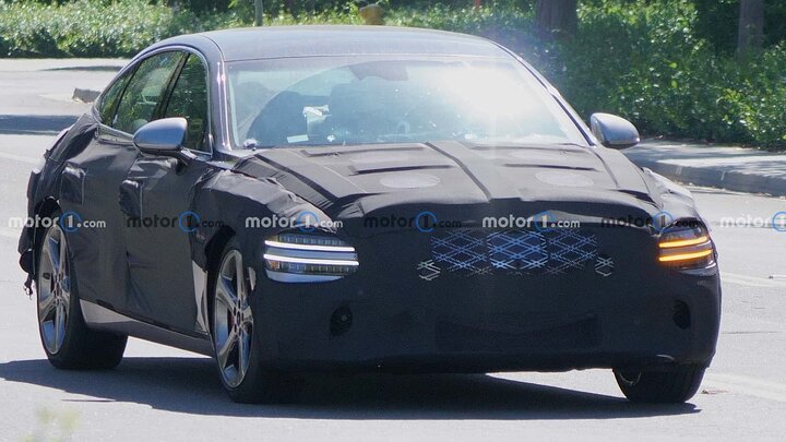 genesis-g80-front-view-facelift-spy-photo (6)