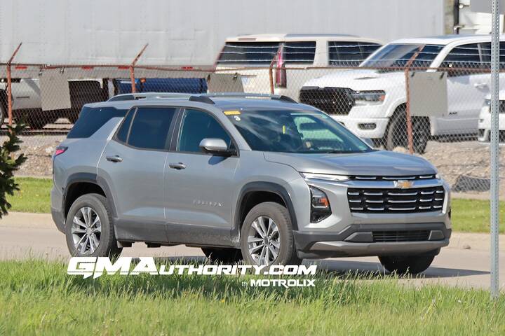 2025-chevrolet-equinox-lt-on-the-road-pictures-sterling-gray-metallic-gxd-may-2024-exterior-001