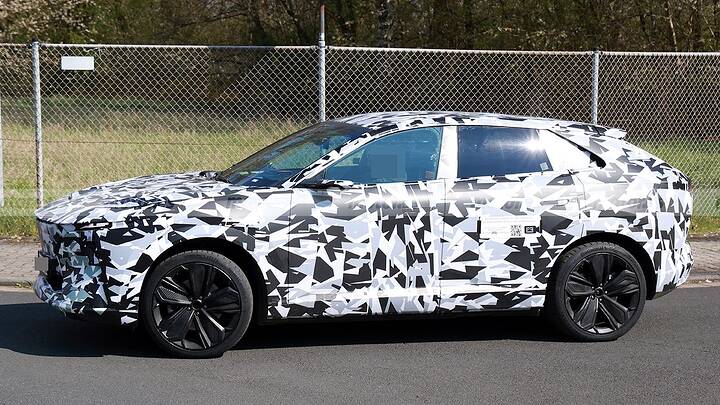 Following the Mazda6e comes a new SUV, the electric Mazda CX-6e has been spotted in Europe.