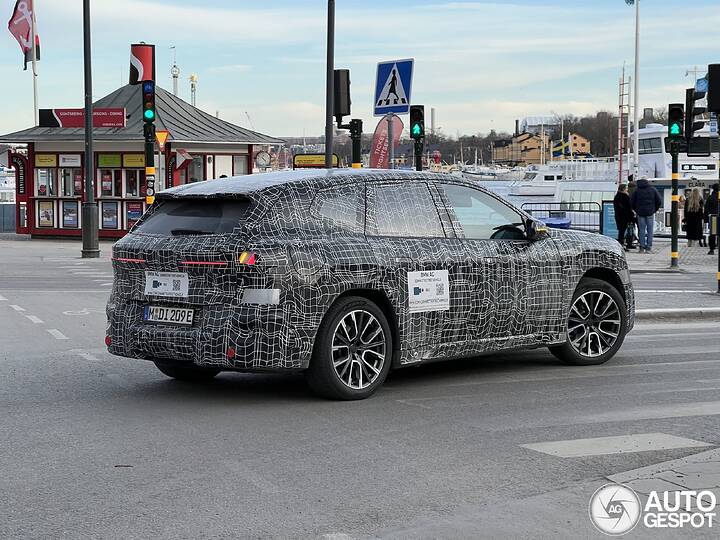 bmw-ix3-e3022-c977215032025163129_1