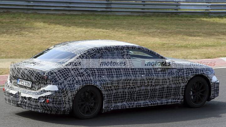 bmw-m3-2027-fotos-espia-nurburgring-2025109759-1756221751_12