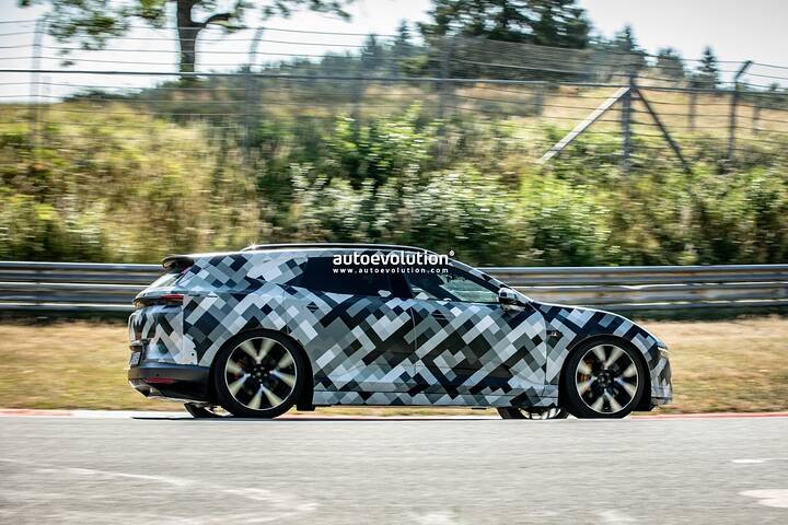 spy-photos-2027-polestar-4-suv-finally-shows-off-its-rear-window_newcarscoops_10