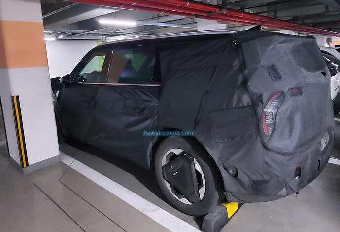 2023_KIa_EV9_ newcarscoops.com_02