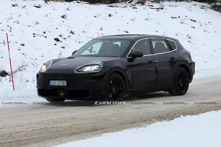 Porsche-Cayenne-EV-scoop-00003-1536x1025