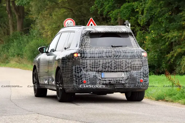 BMW-iX7-00014-1536x1024