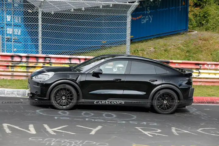 Porsche-Cayenne-Electric-Turbo-GT-4
