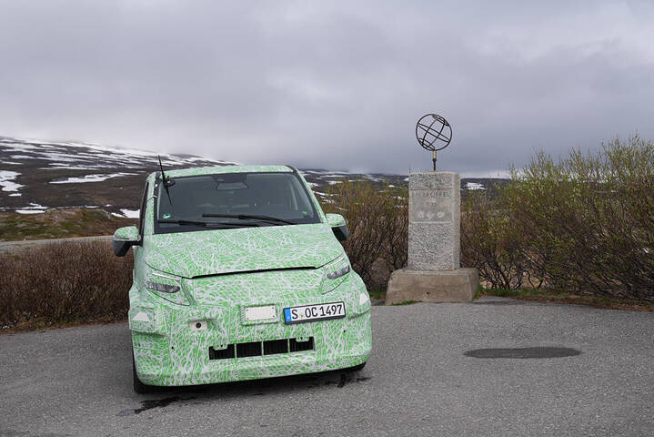 mercedes-benz-van-ea-prototyp-nordkapp-2024-6-1400x935