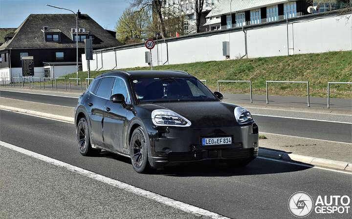 Porsche Cayenne EV