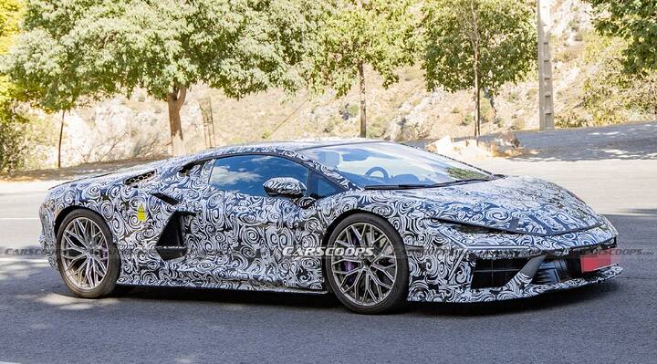 imgi_68_Lamborghini-Revuelto-spy-shots-Sep-29-2026-00005