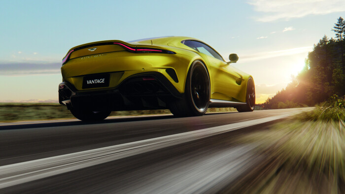 AstonMartinVantage_087520c708cdad1467.md.jpeg