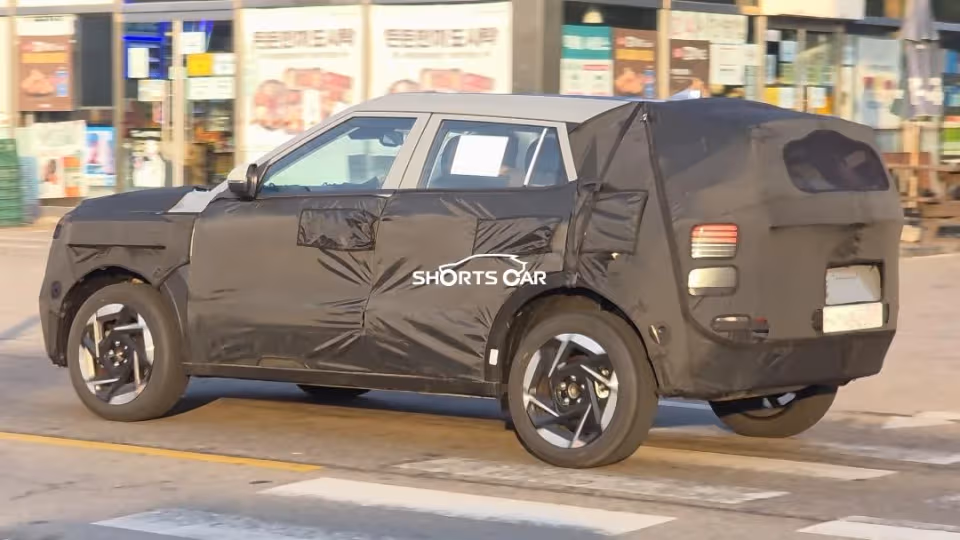 2027 Hyundai Kona Spotted - newcarscoops - fe14d4