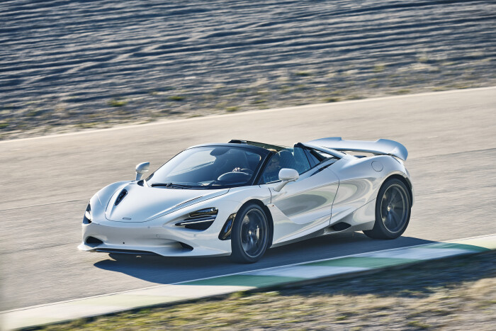 14893-McLaren750SSpiderd36351a99c1c5856.md.jpeg